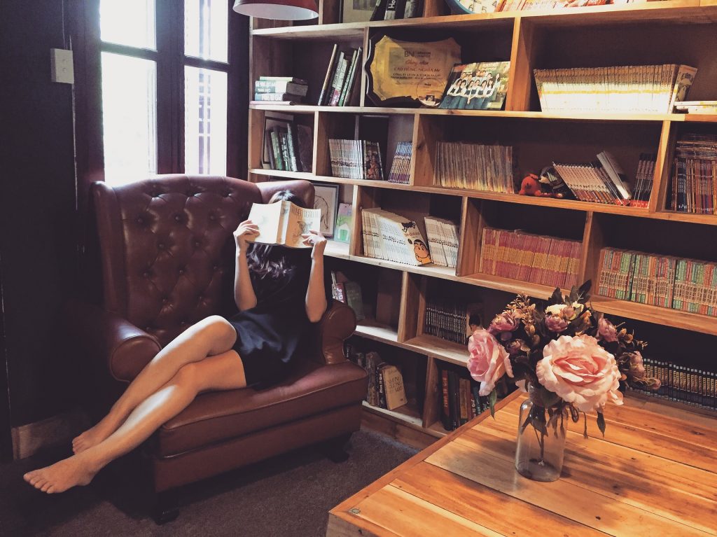 bookshop reading e1635875477530