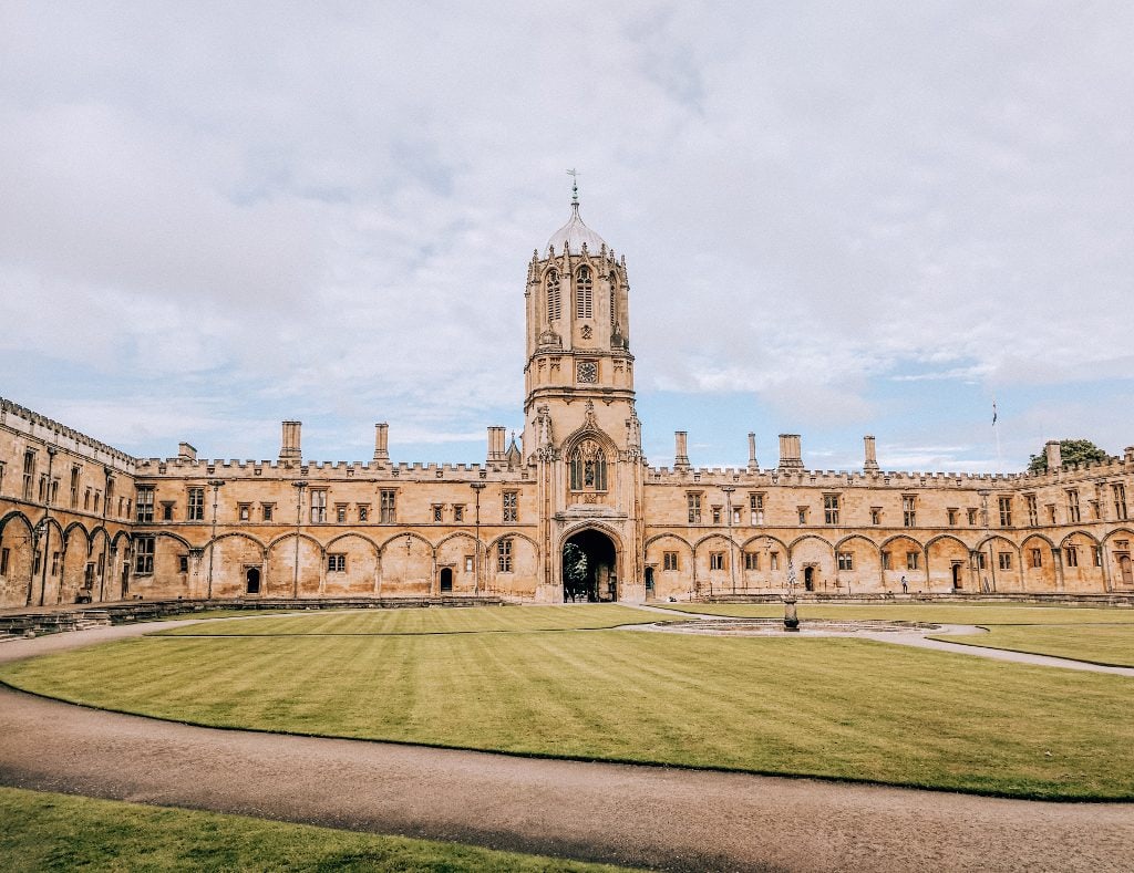 oxford e1635869122868