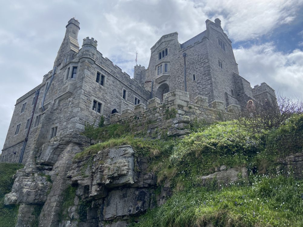 a castle in cornwall